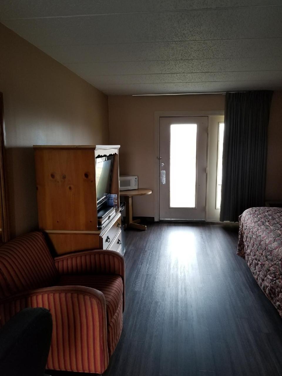 麦迪逊贝斯特威旅馆汽车旅馆 外观 照片
